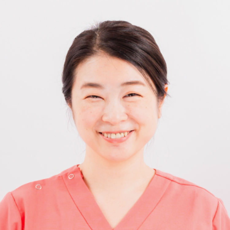 廣重元子氏