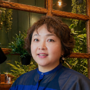 松尾しげこ氏